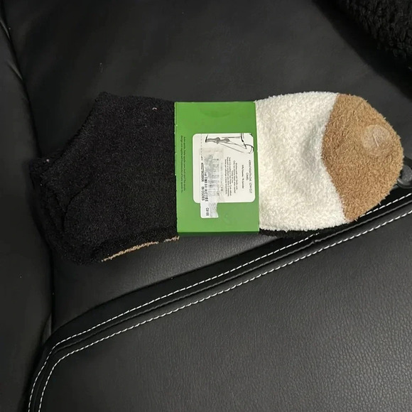 COPY - Kate Spade 3 Pack Animal Print/Black/Stiped Socks Low Cut Cozies - One S… - Picture 2 of 3